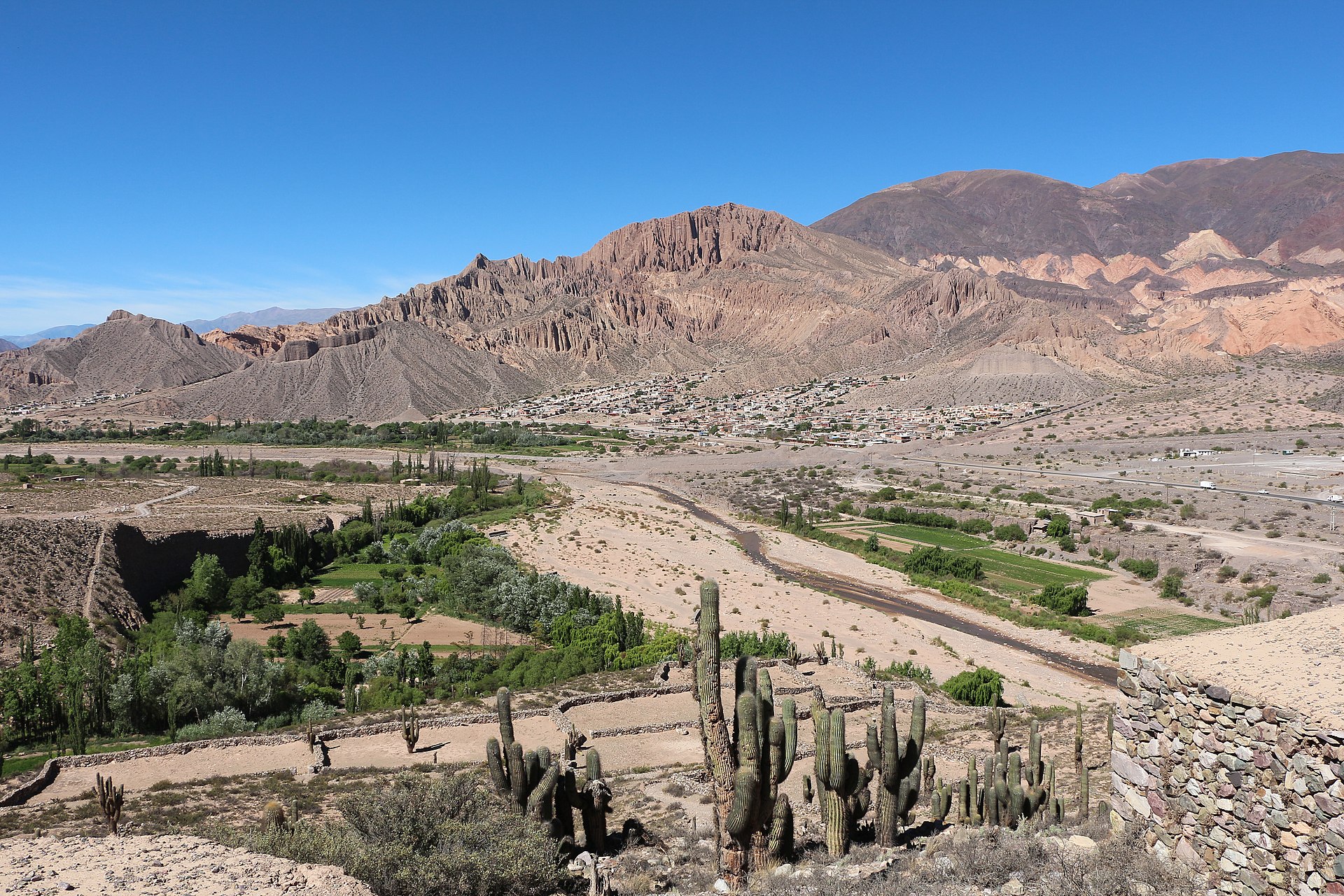 The colourful Andes above Quebrada de Humahuaca